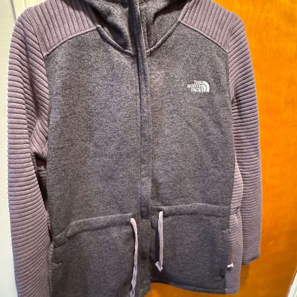 The North Face Jackets & Blazers - The North Face Charcoal & Lavender Ribbed Sleeve Hooded Zip Jacket